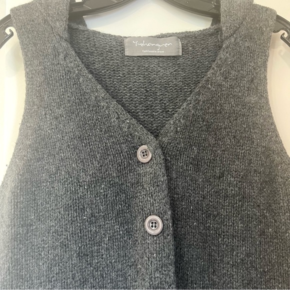 GREY WOOL SWEATER VEST WITH HOOD - Picture 1 of 10